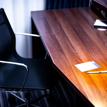 Express - Parliament By Ihg