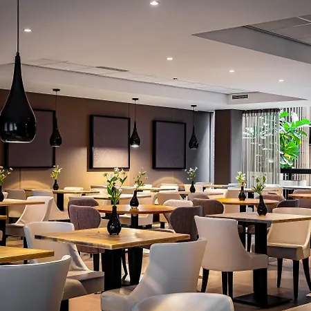 Express - Parliament By Ihg Отель