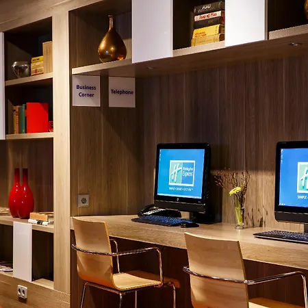 Express - Parliament By Ihg Hotel
