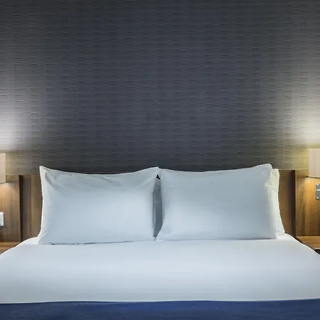 Express - Parliament By Ihg Haia