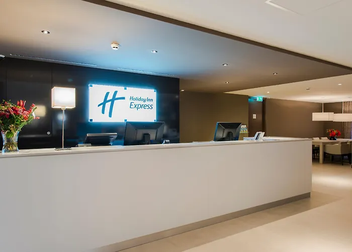 Hotel Express - Parliament By Ihg