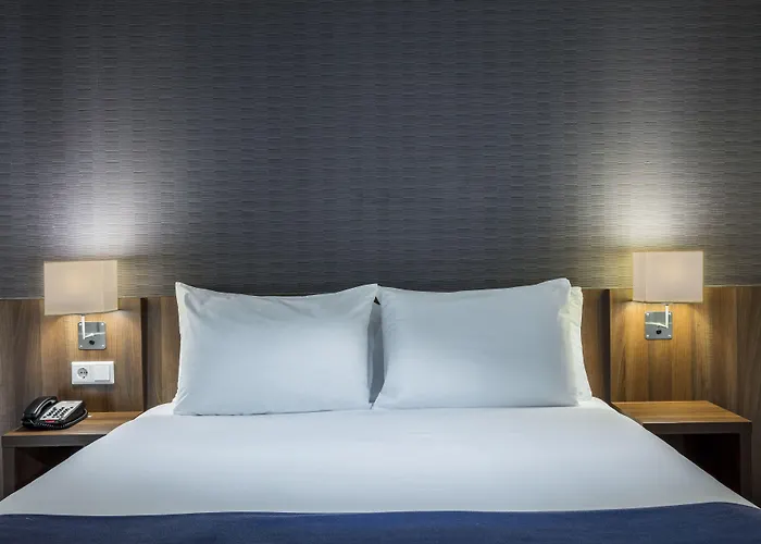 Express - Parliament By Ihg Haia