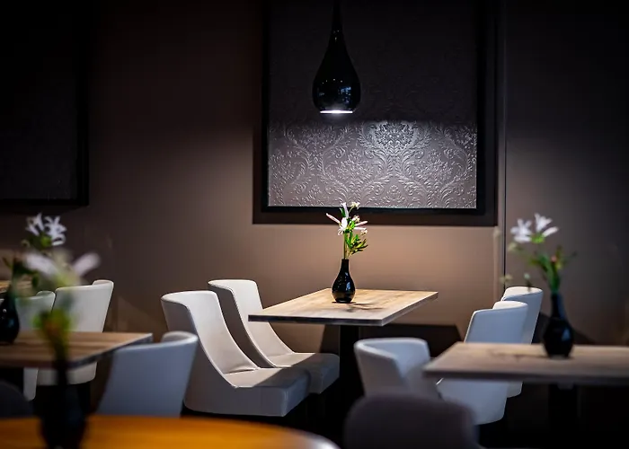 Hotel Express - Parliament By Ihg 3*