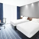 Express - Parliament By Ihg La Haye