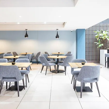 Hotel Express - Parliament By Ihg