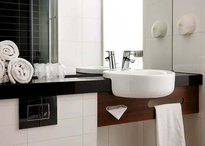 Express - Parliament By Ihg Hotel